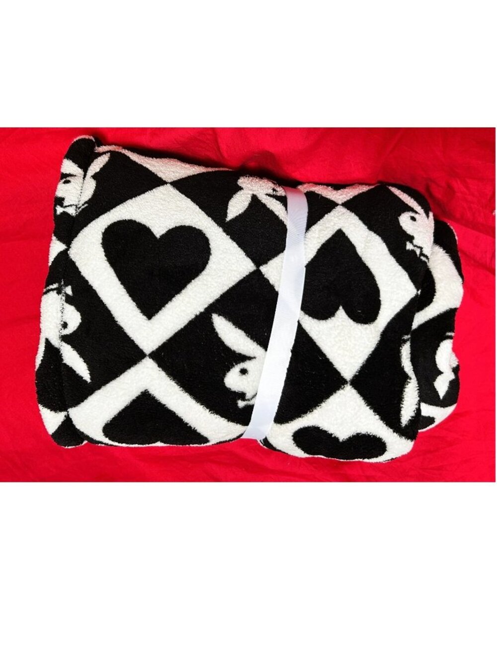 NEW~TWIN sz SOFT PLUSH Blanket~Playboy Rabbit Heads Hearts black/White~66"x90"